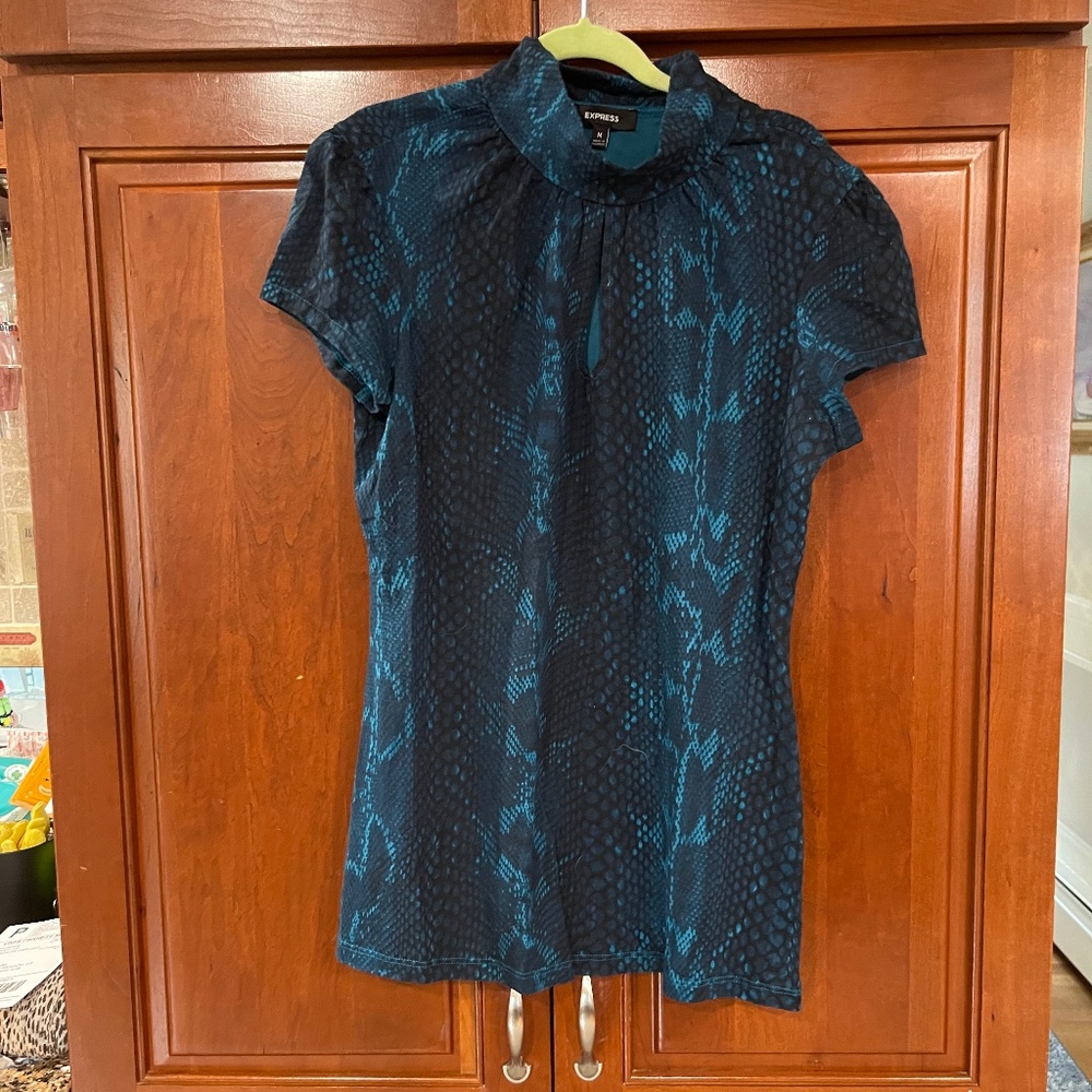 Express size M top